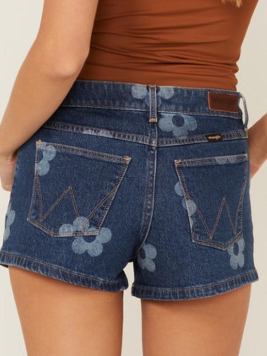 Wrangler Pants - Wrangler mid-rise vintage Floral Denim Shorts